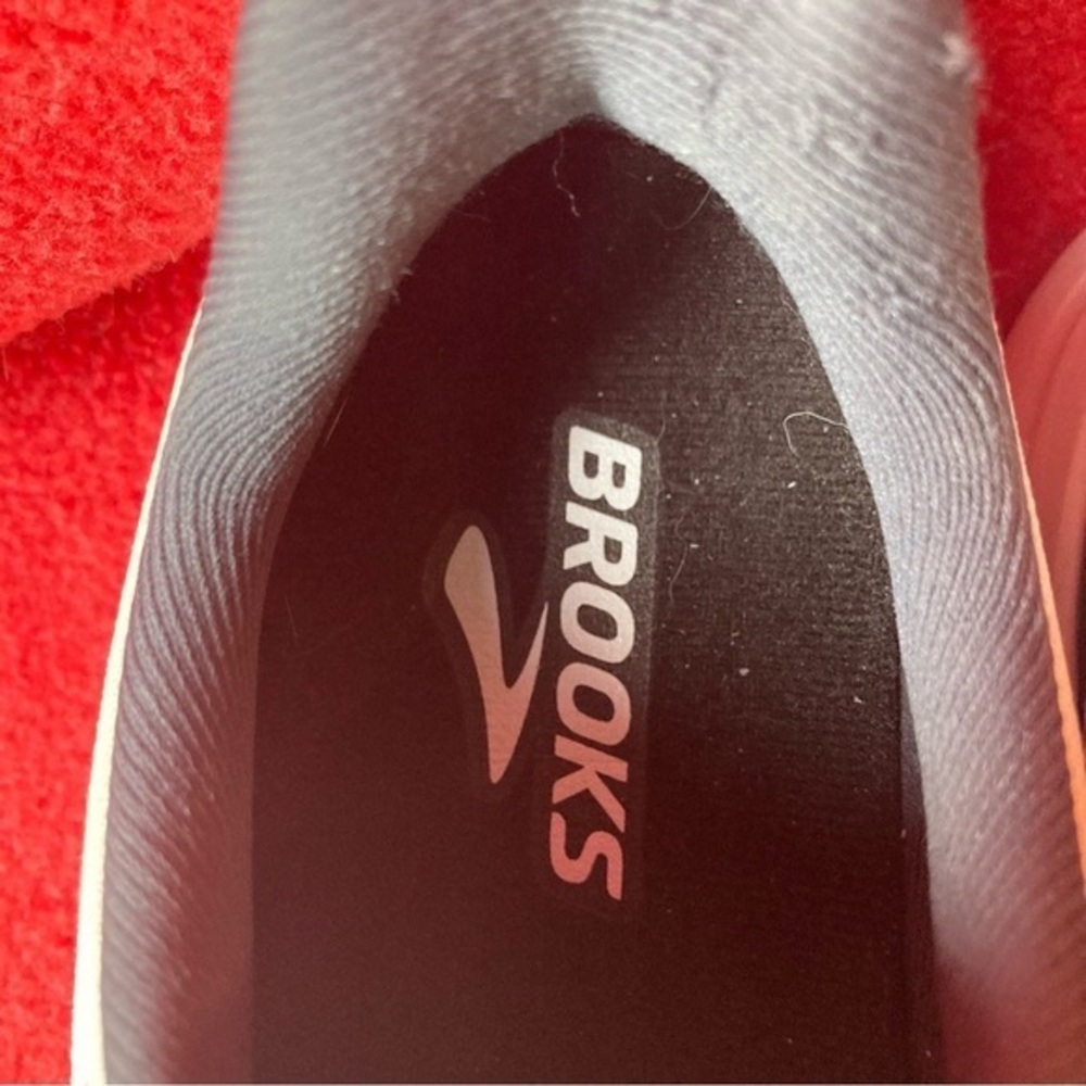 New Balance Men's Pale Pink/Gray Running Shoes - Picture 5 of 7